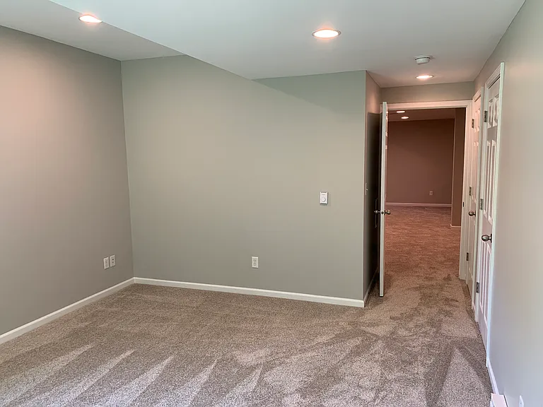 764-1 N Meridian Rd — Photo 32