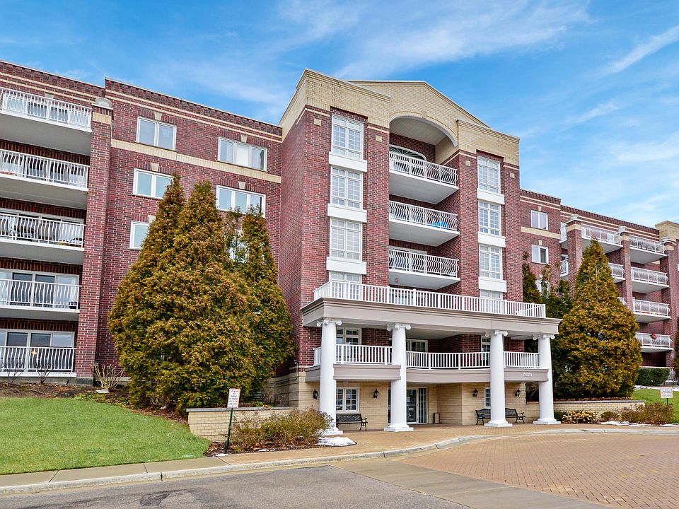 1st image of 7071 W Touhy Ave APT 608