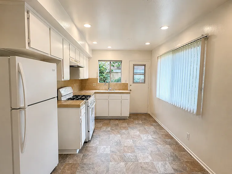 2115 Bataan Rd #1 — Photo 4