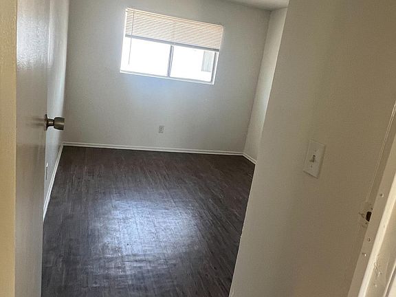 5th image of 6918 Simpson Ave #9