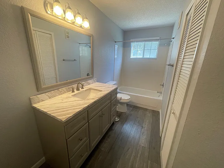 3705 SW 27th St #812 — Photo 4