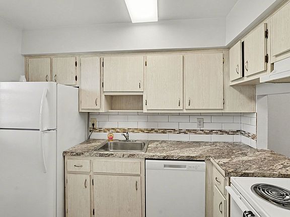 4th image of 204 W Seminole Ave #14