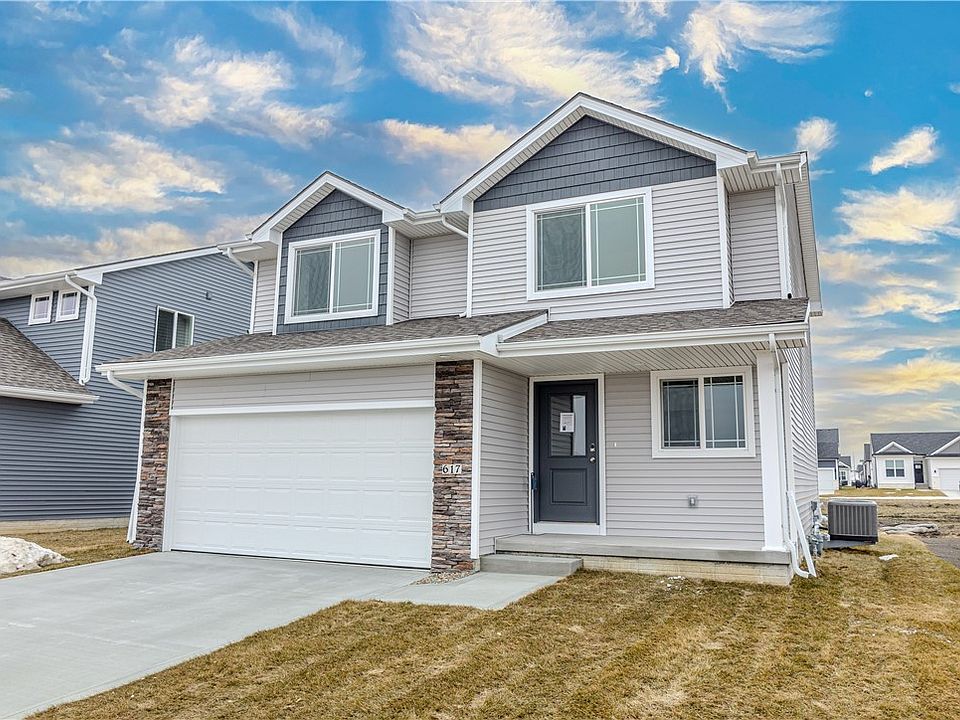 1st image of 617 NE Meadow Landing Dr