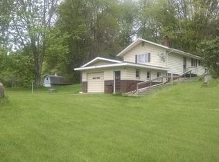 52 Root Rd, Hastings, MI 49058