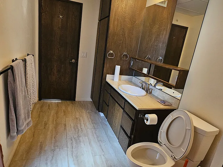 Lakeview Dr — Photo 22