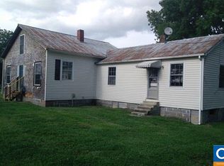 1406 Howardsville Rd, Buckingham, VA 23921