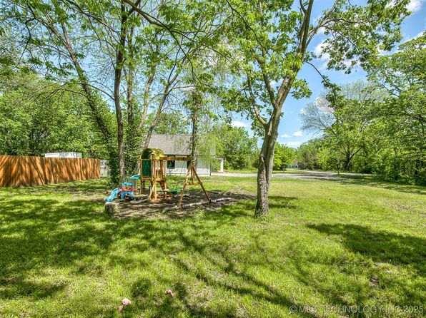 304 NW 5th St, Wagoner, OK 74467