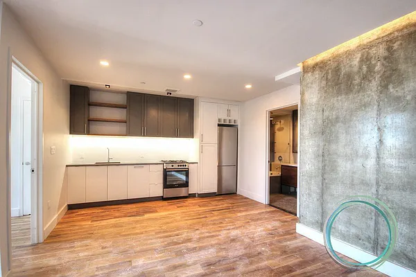 Rented by GTM Property Group  | media 82