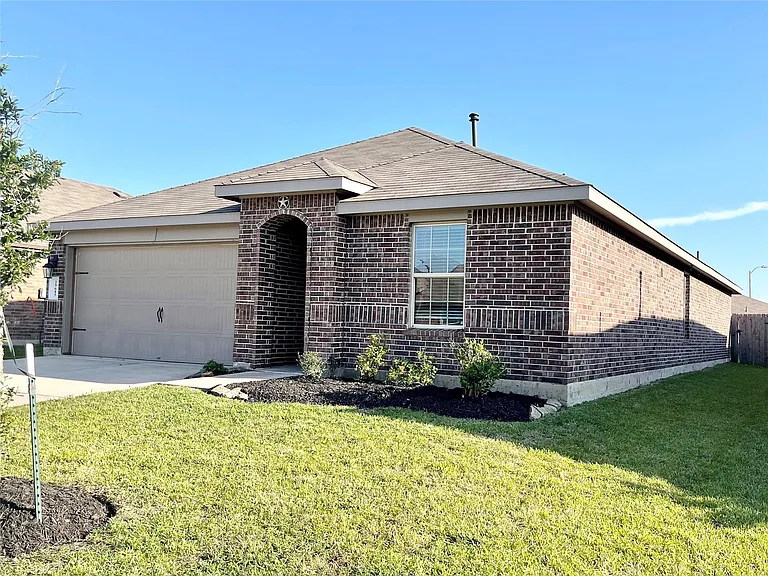 29615 Breakwater Dr — Photo 4
