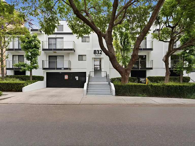 TALA Local at 832 Croft — Photo 1