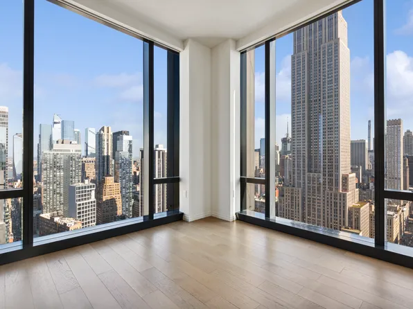277 5th Avenue image 1 of 17