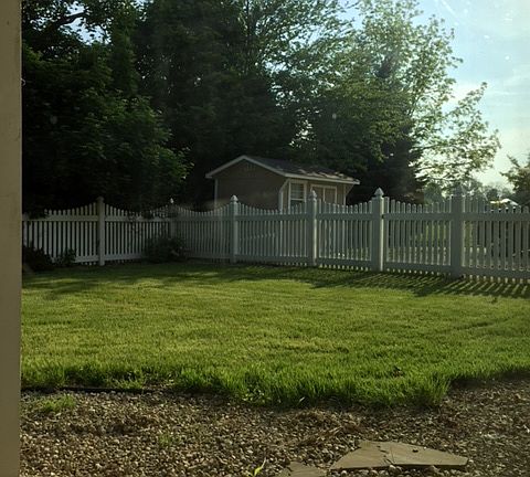 3rd image of 210 Yacht Club Dr