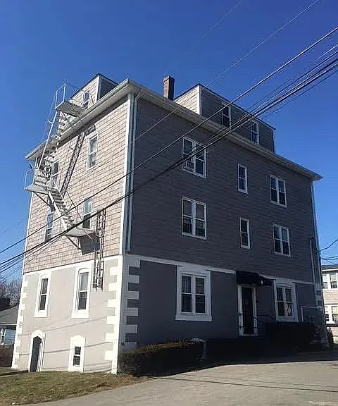 9 1/2 West St #1 — Photo 1