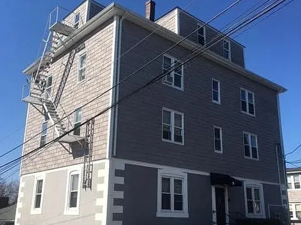 9 1/2 West St #1, Bristol, RI 02809
