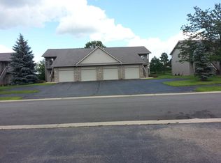 4902 Pine Meadow Pkwy, Loves Park, IL 61111