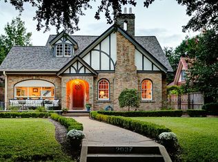 2037 Huntington Ln, Fort Worth, TX 76110