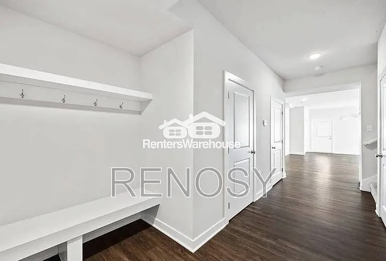 3622 NE Kara Ln — Photo 6