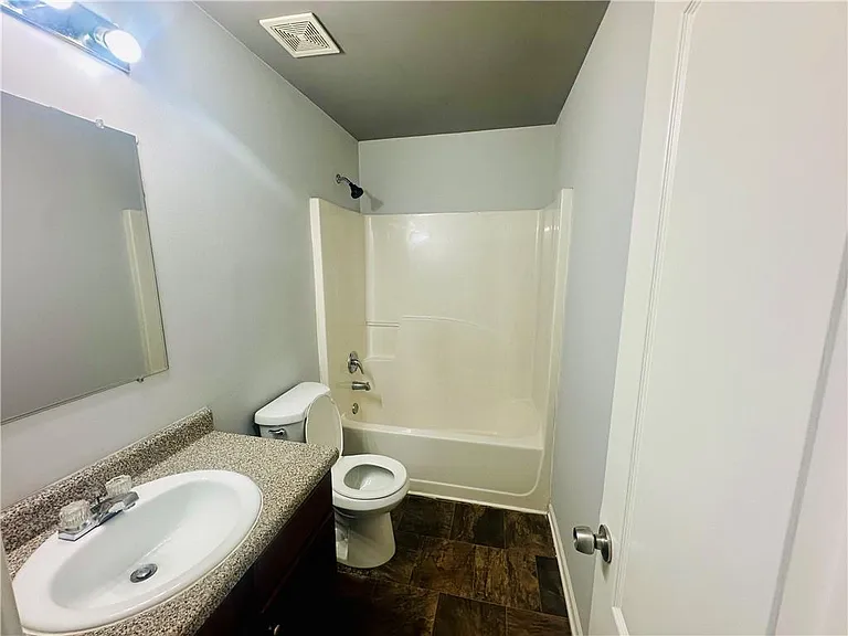 6078 Oak Bend Ct — Photo 19