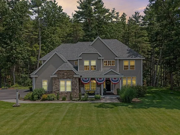 33 Alexander Way, Dunstable, MA 01827