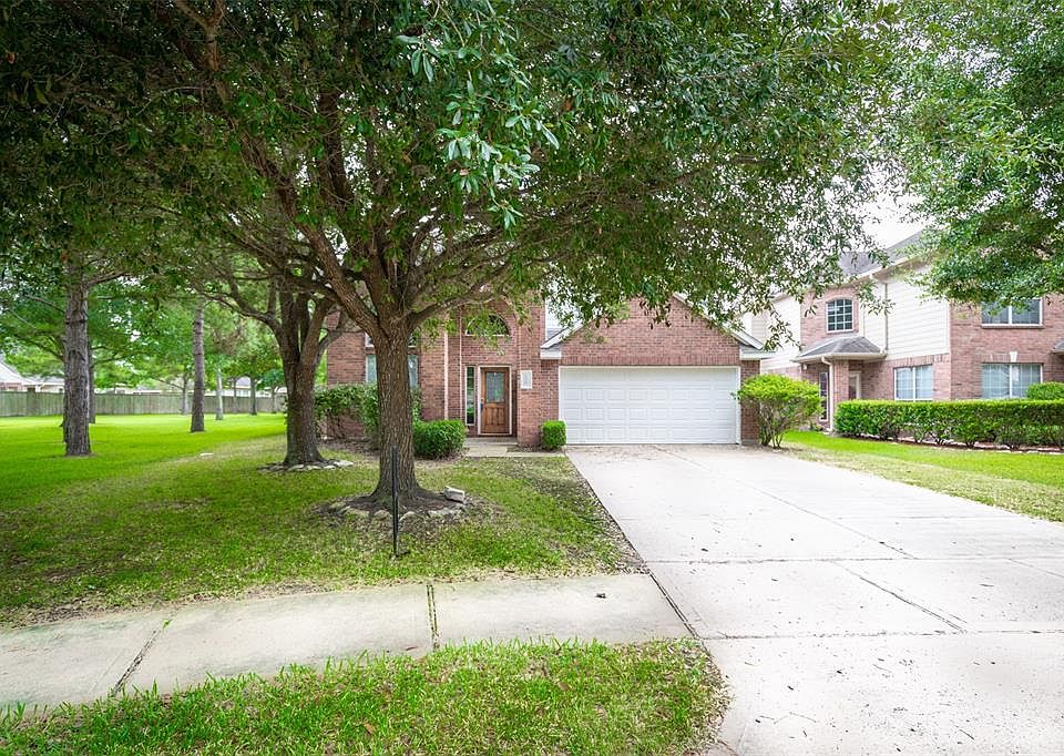 1st image of 5126 Moss Garden Ln