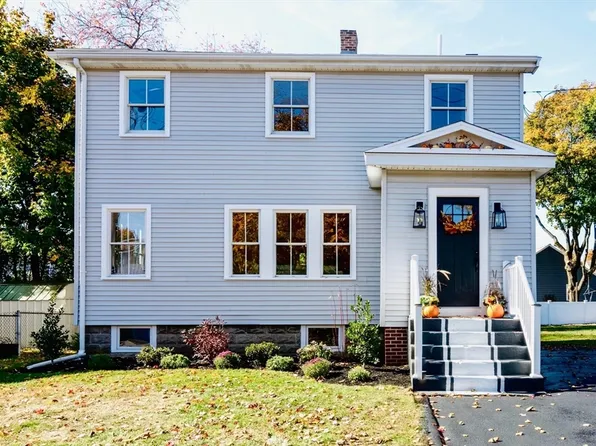 4 Whipple Ave, Stoneham, MA 02180