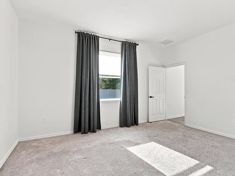 1261 SW Curry St — Photo 19