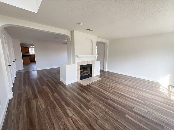 3rd image of 2029 Diamond Ridge Dr