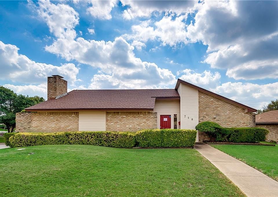 1st image of 718 Cliffwood Cir