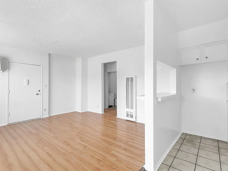 14106 Delano Street — Photo 5