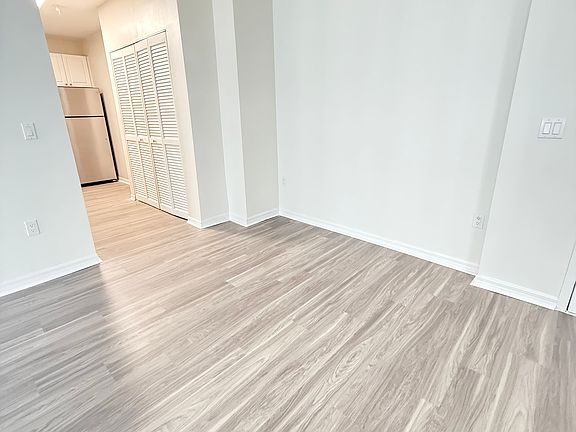 Dining Alcove outside of kitchen