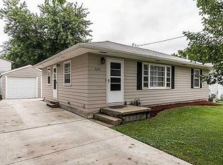 4223 Douglas Ave, Des Moines, IA 50310