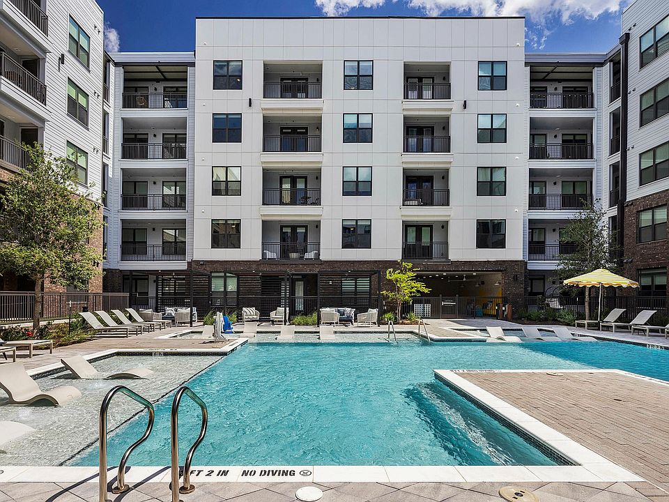 northpark_amenity_pool_125