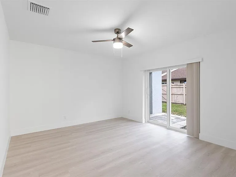 6993 NW 29th Way #6993 — Photo 15