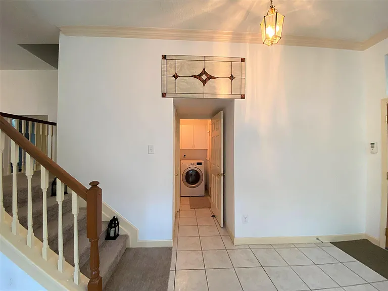 6918 Springcrest Ct — Photo 6