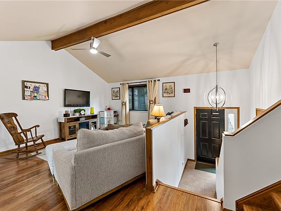3rd image of 5162 Lantern Hill Dr