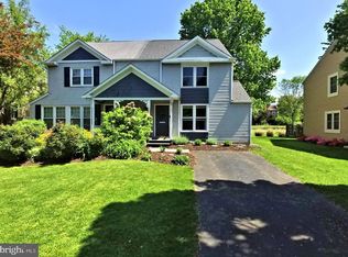 25 Stacey Dr, Doylestown, PA 18901