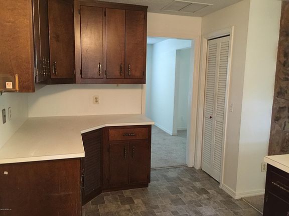 4th image of 5204 Rainey Ave E