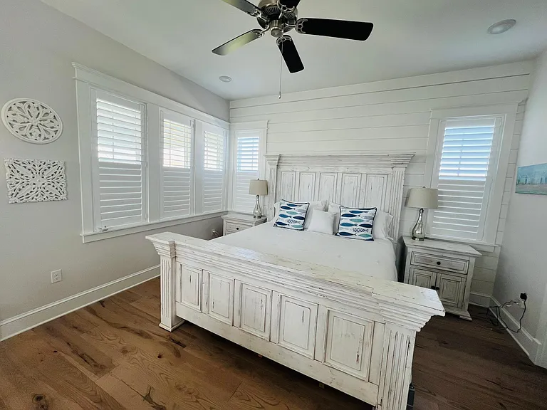 11 E Crabbing Hole Ln — Photo 14
