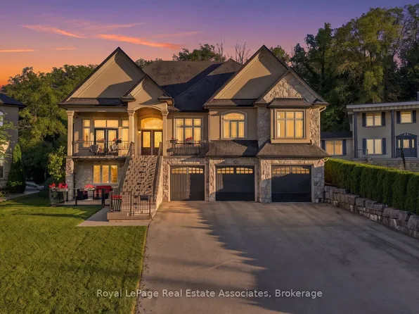 82 Margaret Ave, Hamilton, ON L8G 3G5