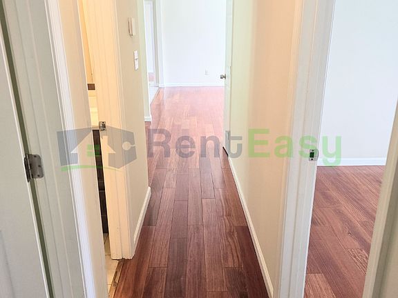 5th image of 3129 Woodbaugh Dr