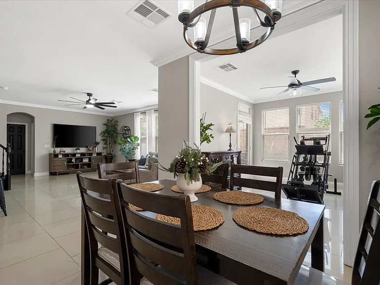 1213 Earth Ct — Photo 9