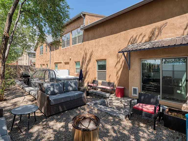 2180 W Alameda St #24 — Photo 30