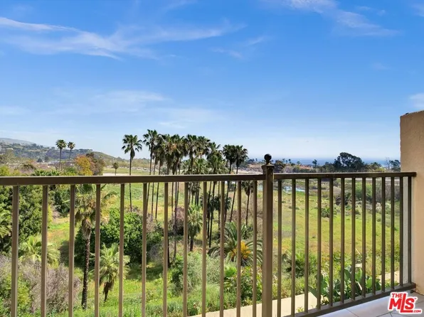 23901 Civic Center Way APT 124, Malibu, CA 90265