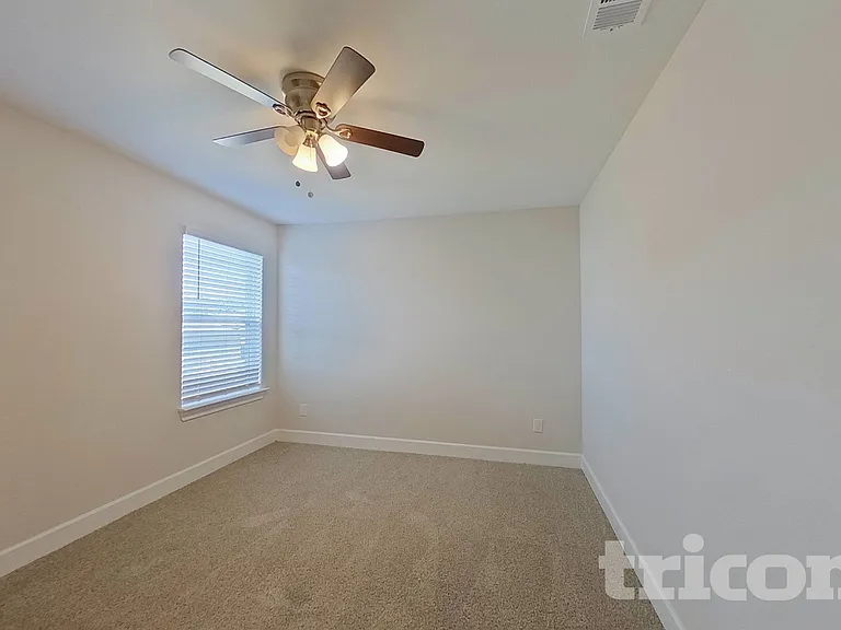 1210 Dye Blvd — Photo 16