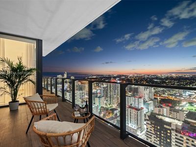 88 SW 7th St APT 3612, Miami, FL, 33130