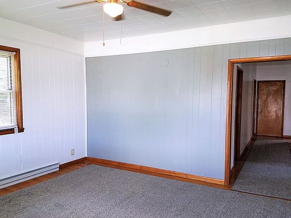 3rd image of 325 Myers Ave