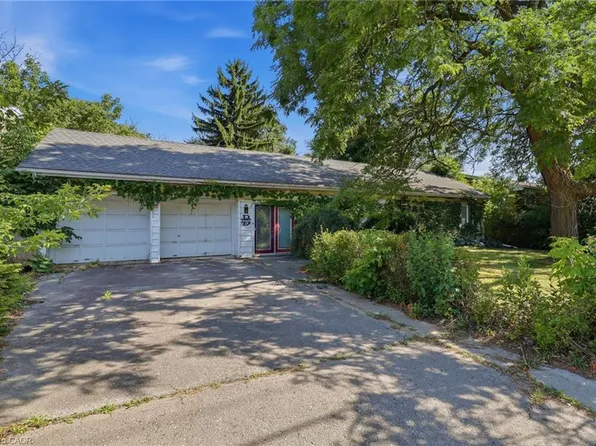356 Thompson Rd, London, ON N5Z 2Z7