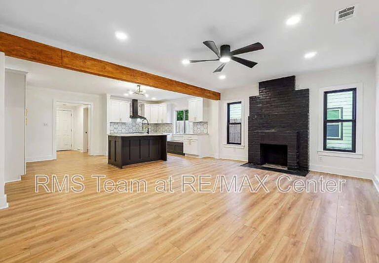 1448 Westboro Dr SW — Photo 5