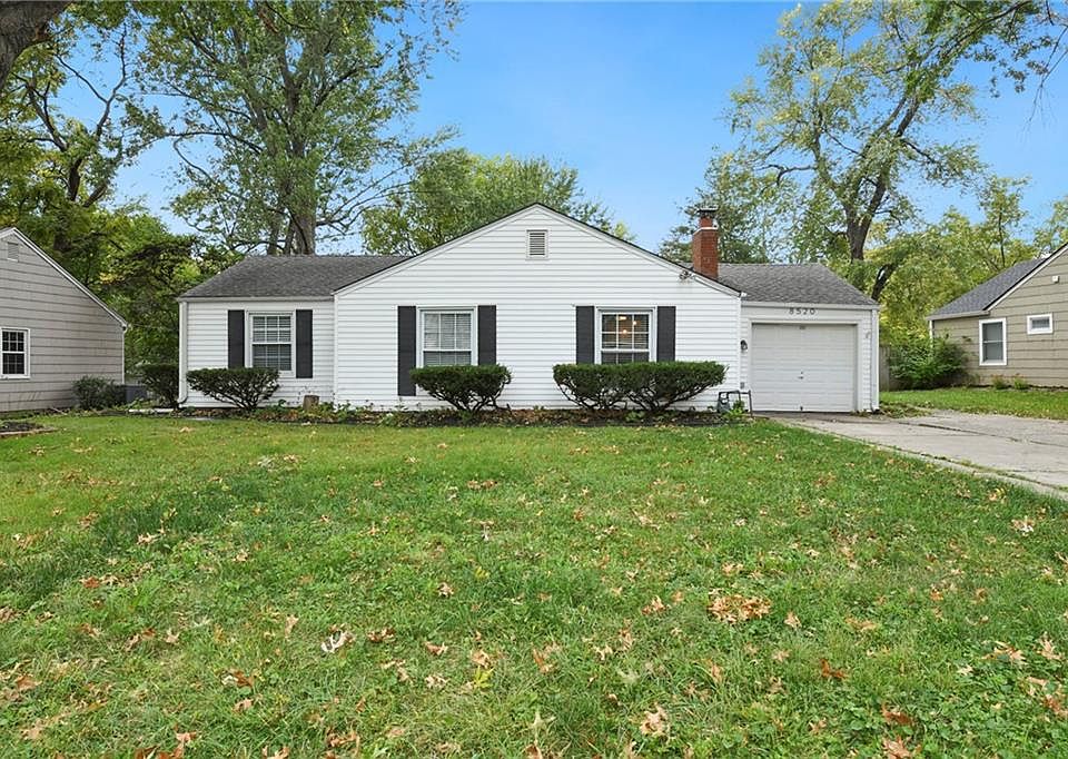 8520 Hiawatha Rd, Kansas City, MO 64114 Zillow