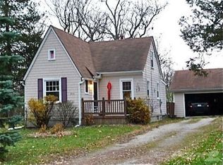 2916 Sharon Dr, Ann Arbor, MI 48108